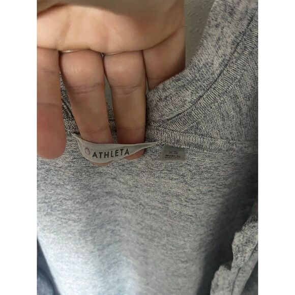 Athleta size XS extra small pose gray cardigan sweater open back detail - Picture 3 of 5